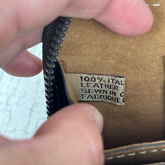 Women’s Tooled Italian Leather Black Clutch Wristlet Wallet - Picture 9 of 14